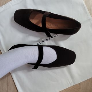 로서울 Rowie mary jane shoes Velvet, Ecoclean — 4.5점을 준 리뷰어가 2021년 9월 올린 사용 사진