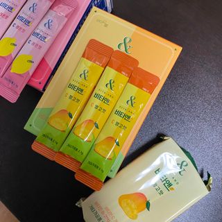 비타앤C 레몬맛, 망고맛 — 5점을 준 리뷰어가 2021년 8월 올린 사용 사진