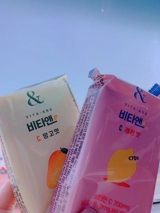 비타앤C 레몬맛, 망고맛 — 5점을 준 리뷰어가 2021년 5월 올린 사용 사진