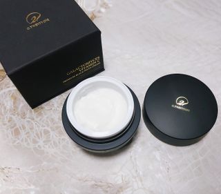 오투에니원 갈락토미세스 비타민 C 프리미엄 블랙스완 크림 50g — 4.5점을 준 리뷰어가 2023년 1월 올린 사용 사진