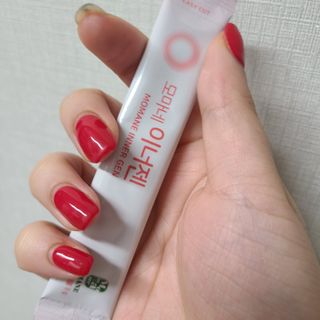 [모마네] 이너뷰티 히알루론산 비오틴 코큐텐 저분자피쉬콜라겐 - 3 g 30포 ★석류맛 — 4점을 준 리뷰어가 2021년 12월 올린 사용 사진