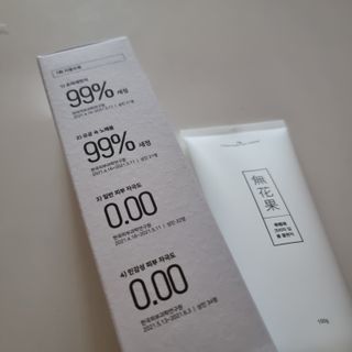 [베러오리진] 무화과 크리미 딥 폼 클렌저/피부 노폐물 & 미세먼지 99 세정 인증 민감성 피부 무자극 인증 — 3점을 준 리뷰어가 2021년 11월 올린 사용 사진