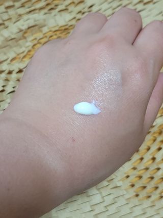 [스킨1004] 마다가스카르 센텔라 히알루-시카 워터핏 선세럼 50ml — 5점을 준 리뷰어가 2024년 5월 올린 사용 사진