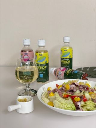 더그레잇티 콤부차 [매일유업] 더그레잇티 44kcal 콤부차 300ml *12개입 (오리지널 6개+베리리치 6개) — 5점을 준 리뷰어가 2023년 8월 올린 사용 사진