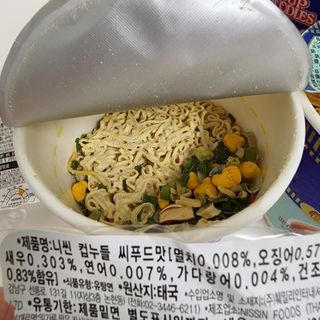 NISSIN 닛신 컵누들  4종 - 씨푸드오리지날, 씨푸드 스파이시, 씨푸드 커리, 씨푸드 XO소스 — 5점을 준 리뷰어가 2022년 3월 올린 사용 사진