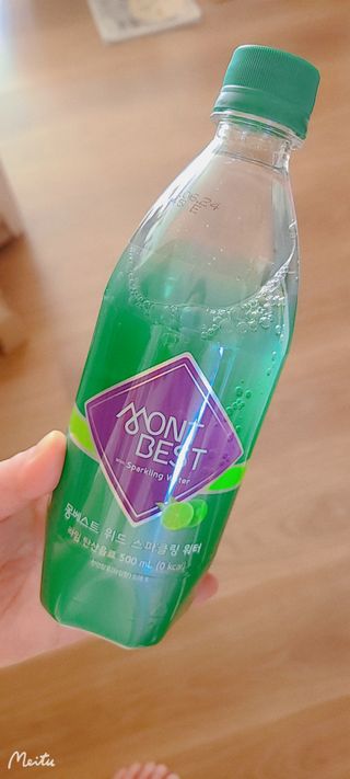 몽베스트 Montbest with Sparkling water Lime20병 — 5점을 준 리뷰어가 2021년 10월 올린 사용 사진