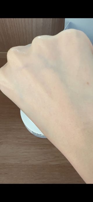 빌리프 더 트루 크림 - 모이스춰라이징 밤 / 더 트루 크림 - 아쿠아 밤 — 5점을 준 리뷰어가 2024년 1월 올린 사용 사진