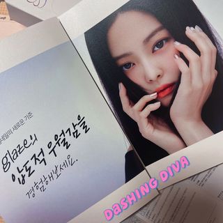 데싱디바 글레이즈 젤네일 스노쿨링 네일_5종 중 택 1 — 5점을 준 리뷰어가 2021년 8월 올린 사용 사진