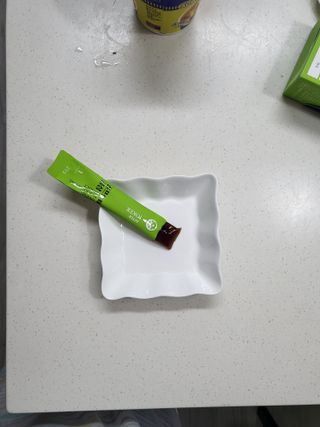 블랙37 골프할 때 골삼 흑삼젤리스틱 20g x 10포 — 5점을 준 리뷰어가 2022년 4월 올린 사용 사진