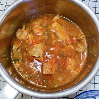 소담스퀘어 상암 궁중해물탕조씨집 백년가게 조씨집 팔뚝탕1인분550g — 4.5점을 준 리뷰어가 2022년 12월 올린 사용 사진
