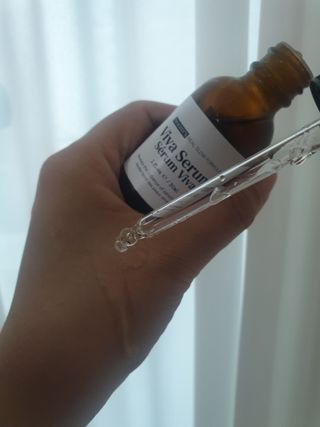 이매지스트 비바 비타민C 세럼 시카 미백 색소침착 앰플 — 5점을 준 리뷰어가 2022년 12월 올린 사용 사진