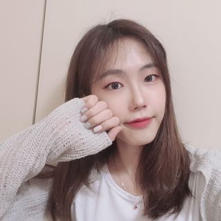 데싱디바 글레이즈 젤네일 포일 이펙트 네일_4종 중 택 1 — 5점을 준 리뷰어가 2021년 9월 올린 사용 사진
