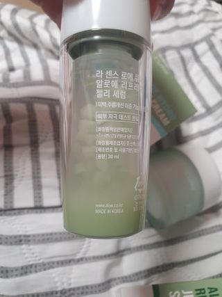 김정문알로에 큐어 큐어 알로에 리프레쉬 젤리 세럼, 큐어 알로에 하이드로 젤리 크림 — 4점을 준 리뷰어가 2021년 2월 올린 사용 사진