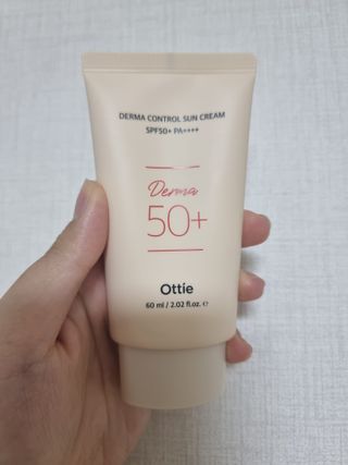 [오띠] SET_더마 컨트롤 선 크림( SPF50+ PA++++) & 100 마스크팩 x  4매 (수분/탄력/광채/장벽) — 5점을 준 리뷰어가 2022년 7월 올린 사용 사진
