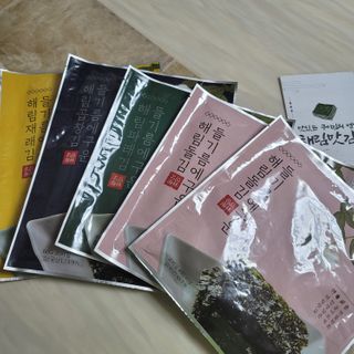 [해림맛김] 들기름에 구운 바삭바삭 김 4종 세트 + 1종 랜덤발송 총5개입 — 5점을 준 리뷰어가 2021년 2월 올린 사용 사진