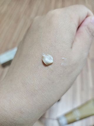 스킨1004 [SKIN1004] 마다가스카르 센텔라 앰플 폼 125ml — 5점을 준 리뷰어가 2024년 8월 올린 사용 사진