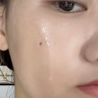 산다화 더블 이펙트 안티 링클 세럼 50ml — 3점을 준 리뷰어가 2022년 10월 올린 사용 사진