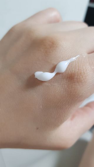 셀프 모이스처라이징 프로텍션 크림 셀프 모이스처라이징 프로텍션크림 — 5점을 준 리뷰어가 2022년 3월 올린 사용 사진