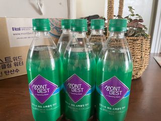 몽베스트 Montbest with Sparkling water Plain 20병 — 5점을 준 리뷰어가 2021년 11월 올린 사용 사진