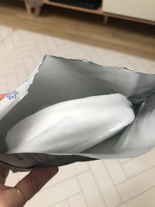 딜라이트 프로젝트  달콤한 눈꽃 간식세트( 눈꽃 솜사탕 / 레몬라임 솜사탕 / 달고나 총 7EA+스마트톡 증정) — 3.5점을 준 리뷰어가 2022년 4월 올린 사용 사진