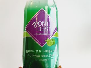 몽베스트 Montbest with Sparkling water Lime20병 — 5점을 준 리뷰어가 2021년 10월 올린 사용 사진