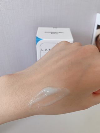 랑벨 수퍼내츄럴 아쿠아 수딩 크림 100ml — 5점을 준 리뷰어가 2022년 6월 올린 사용 사진