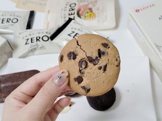 ZERO (초콜릿 칩 쿠키, 카카오 케이크, 후르츠 젤리, 아이스 콜라, 아이스 초코바) — 5점을 준 리뷰어가 2022년 6월 올린 사용 사진