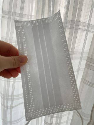 위케어 원데이 덴탈마스크 50매 화이트 대형 국내생산 — 5점을 준 리뷰어가 2021년 2월 올린 사용 사진