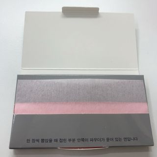[갸스비] 메이크업은 그대로, 피지만 쏙 - BB킵 오일컨트롤 파우더 페이퍼 — 5점을 준 리뷰어가 2021년 5월 올린 사용 사진