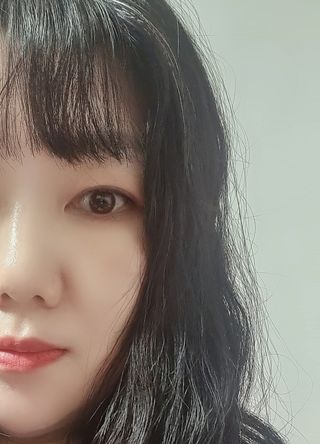 [후르디아] 눈시림없는 올영 립앤아이 리무버 — 5점을 준 리뷰어가 2024년 4월 올린 사용 사진
