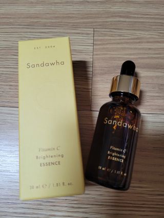스킨큐어 산다화 비타민c 화이트닝 에센스 30ml — 5점을 준 리뷰어가 2023년 7월 올린 사용 사진