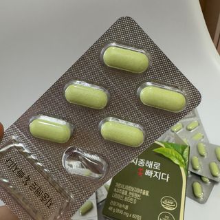 클린24시간 지중해로 쏙빠지다 1SET (800mg*60정) — 3.5점을 준 리뷰어가 2023년 6월 올린 사용 사진