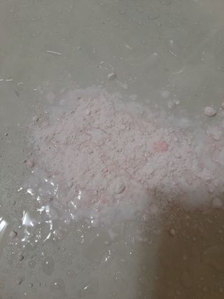 투베이스 어성초 바스붐, 칼리민 바스붐, 식이유황 바스붐 — 5점을 준 리뷰어가 2021년 6월 올린 사용 사진