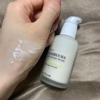허블룸 콤부차 플랜트바이옴 비건 세럼 & 베지비타민앰플 — 4.5점을 준 리뷰어가 2021년 2월 올린 사용 사진