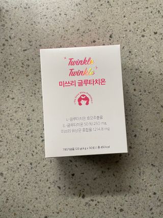 메디포스트 모비타 미쓰리 글루타치온 30포 — 5점을 준 리뷰어가 2023년 2월 올린 사용 사진