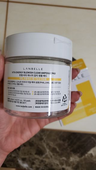 랑벨 비타 에너지 잡티 앰플 패드 65매 (투명하고 밝은 얼굴 광채패드) — 5점을 준 리뷰어가 2022년 5월 올린 사용 사진