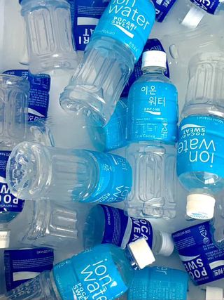 [동아오츠카] 포카리스웨트  500ml PET + 이온워터 500ml PET — 5점을 준 리뷰어가 2025년 6월 올린 사용 사진