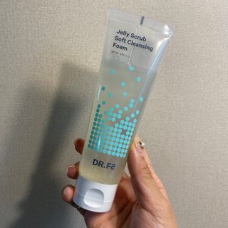 닥터에프파이브 젤리스크럽 소프트 클렌징폼 120ml — 5점을 준 리뷰어가 2022년 5월 올린 사용 사진