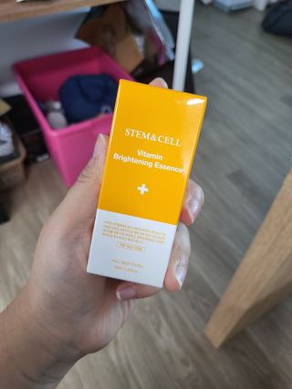 체르엠 스템앤셀 비타민 브라이트닝 에센스 30ml 1개 — 5점을 준 리뷰어가 2021년 10월 올린 사용 사진