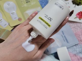 아이레시피 모이스트터치 스포츠 선밀크 50ml (SPF50+ PA+++) — 5점을 준 리뷰어가 2023년 6월 올린 사용 사진