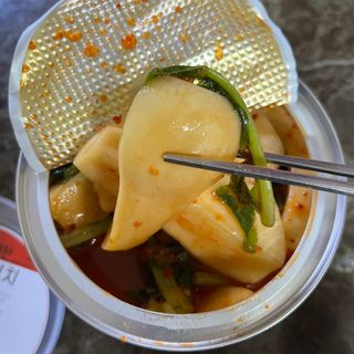 셰프애찬 알타리김치 총각김치 1kg — 5점을 준 리뷰어가 2022년 10월 올린 사용 사진