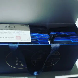 광동생활건강 [광동] 바르게 만든 녹용, 광동정녹청 30포. — 4.5점을 준 리뷰어가 2023년 2월 올린 사용 사진
