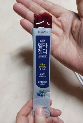[티젠] 식물성 멜라토닌 함유 멜라티 & 멜라젤리 — 5점을 준 리뷰어가 2025년 6월 올린 사용 사진