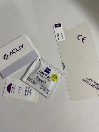 아클리브 Eco 항균 항바이러스 액정 보호필름(iPhone) — 5점을 준 리뷰어가 2022년 8월 올린 사용 사진