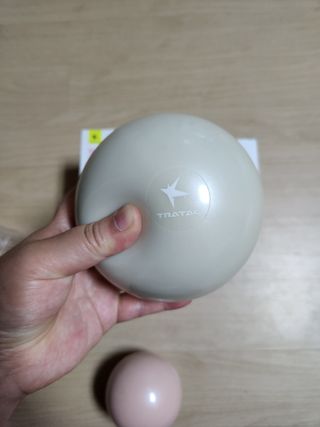 트라택 쿠셔닝 웨이트볼 0.5kg + 1kg SET — 4점을 준 리뷰어가 2022년 6월 올린 사용 사진