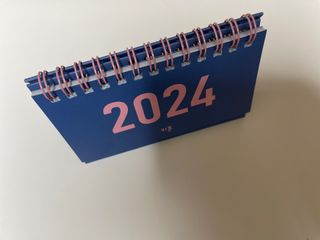 리훈 2024년달력 언더모니터 미니 탁상달력 — 5점을 준 리뷰어가 2023년 9월 올린 사용 사진