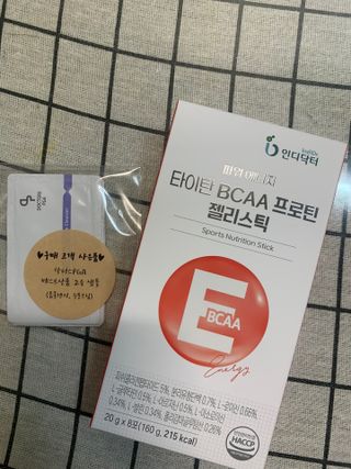 [인디닥터] 타이탄 BCAA 프로틴 젤리스틱 — 4.5점을 준 리뷰어가 2022년 5월 올린 사용 사진