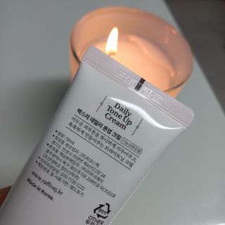 렉스리 데일리 톤업 크림 Rexri Daily Tone Up Cream — 5점을 준 리뷰어가 2022년 11월 올린 사용 사진