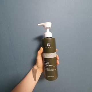 BRMUD 릴리프 머드 스크럽 데일리 워시 — 3.5점을 준 리뷰어가 2021년 8월 올린 사용 사진