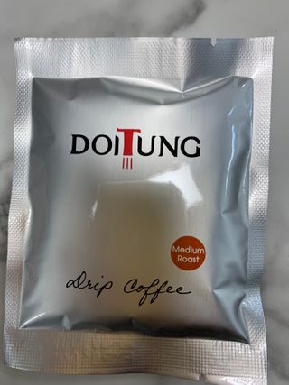 도이퉁 드립백 커피 60g 다크로스트 미디움로스트 — 5점을 준 리뷰어가 2021년 2월 올린 사용 사진